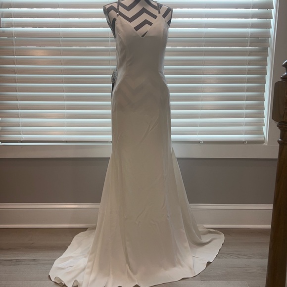 Vera Wang Vintage Bridal Dress - Picture 1 of 11